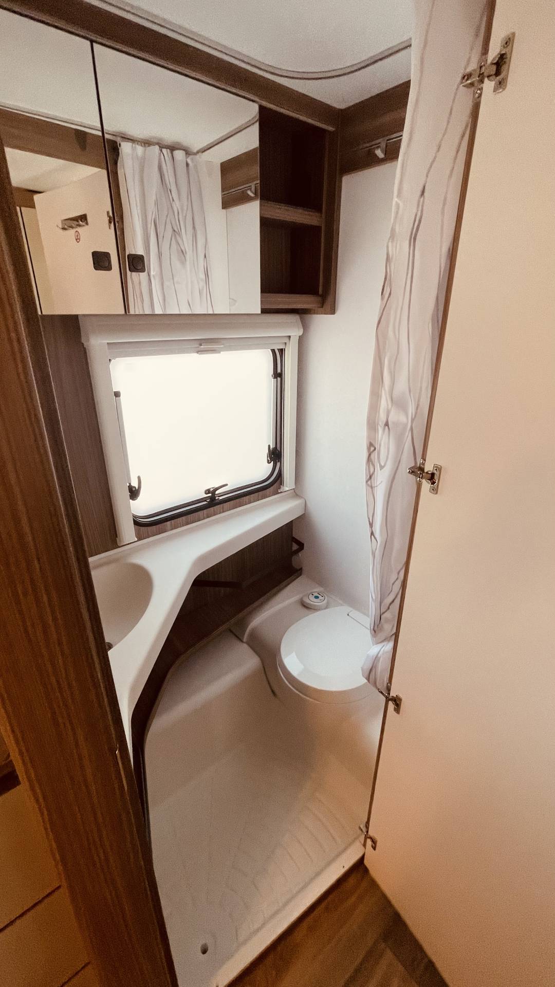 Fahrzeugabbildung Fendt 550 SG Tendenza, AUFLASTUNG 2000 KG, FAHRRADHALTER, UVM