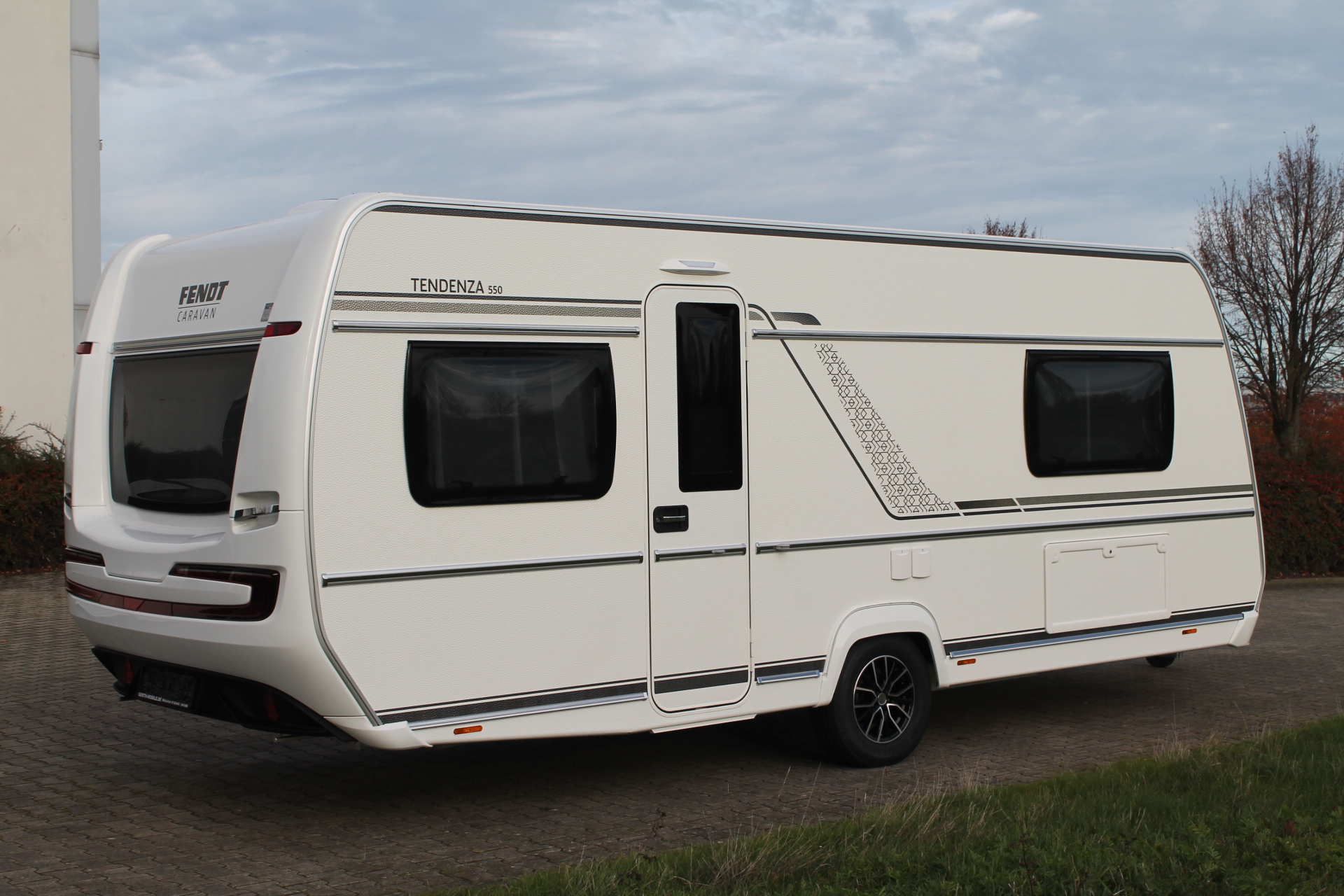 Fahrzeugabbildung Fendt 550 SG Tendenza, AUFLASTUNG 2000 KG, FAHRRADHALTER, UVM