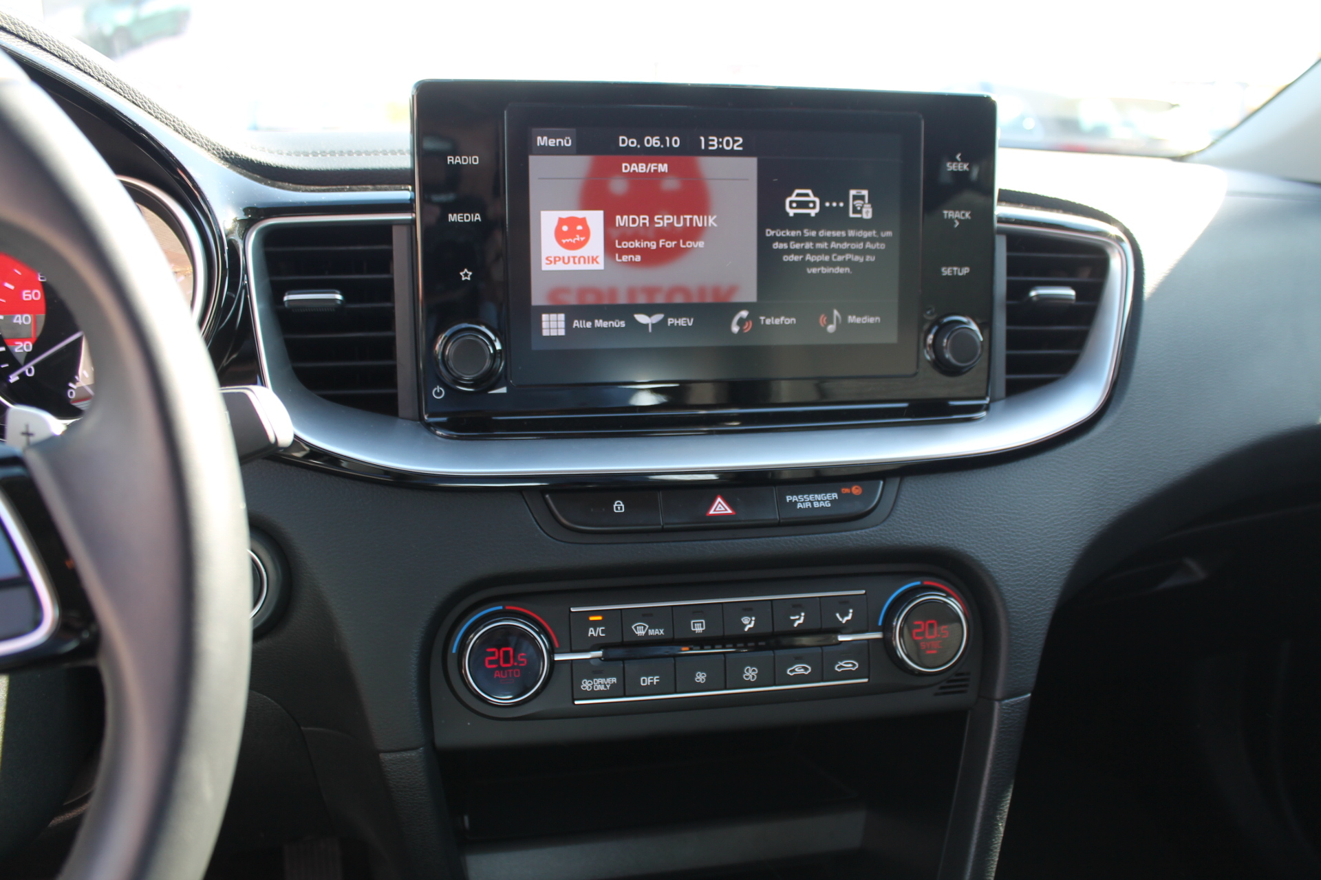 Fahrzeugabbildung Kia CEED_SW 1.6 GDi / PLUG IN HYBRID /