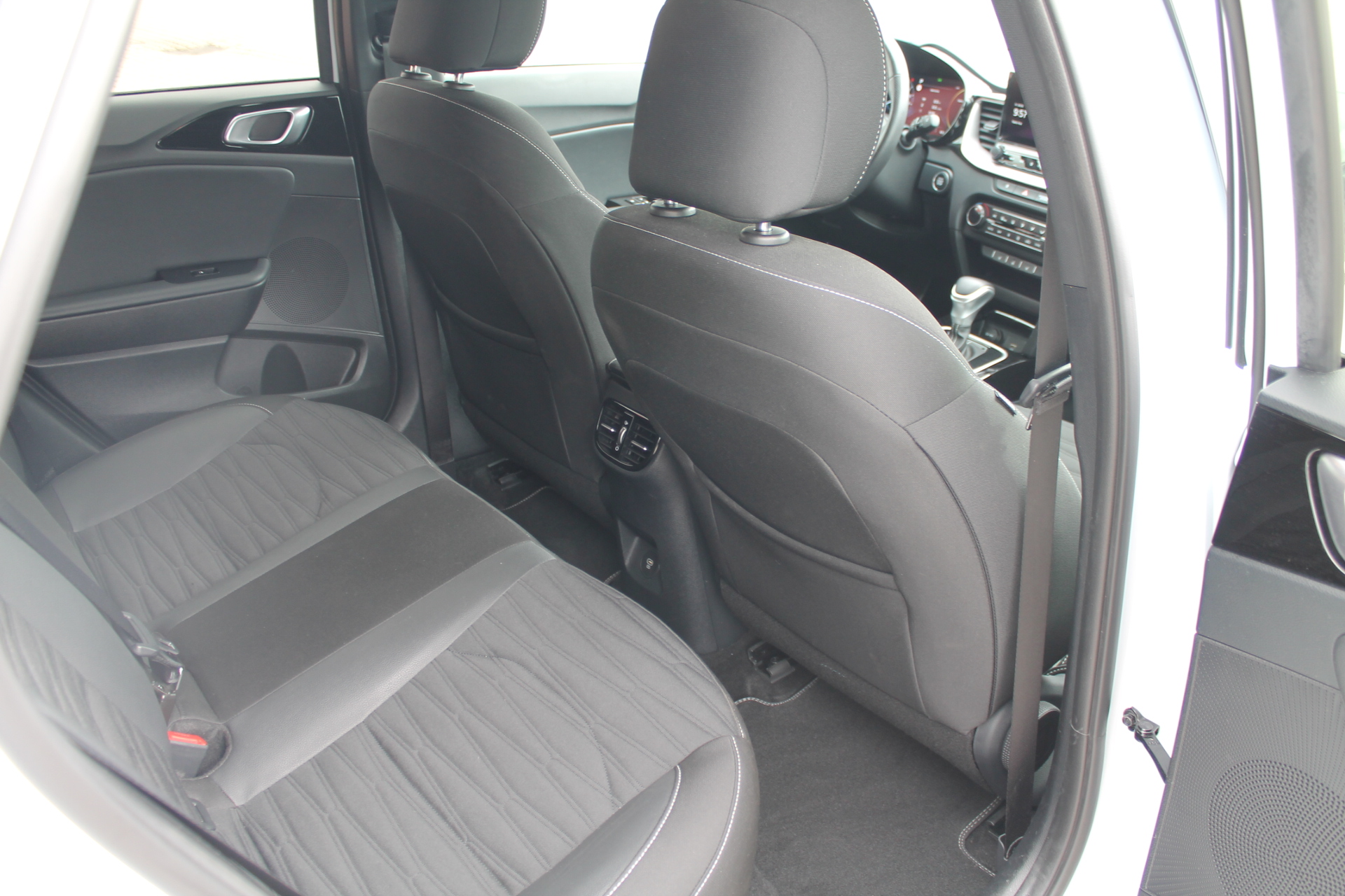 Fahrzeugabbildung Kia CEED_SW 1.6D 136 48V DCT7 GTL TEC