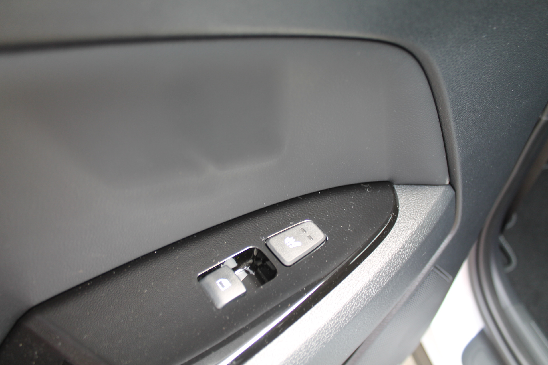 Fahrzeugabbildung Kia SPORTAGE 1.6T PHEV SPIRIT LED