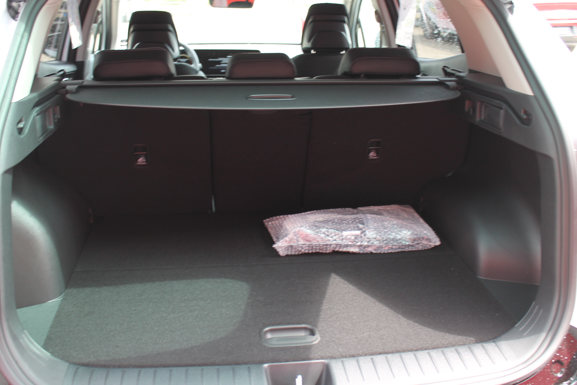 Fahrzeugabbildung Kia SPORTAGE 1.6T PHEV SPIRIT LED