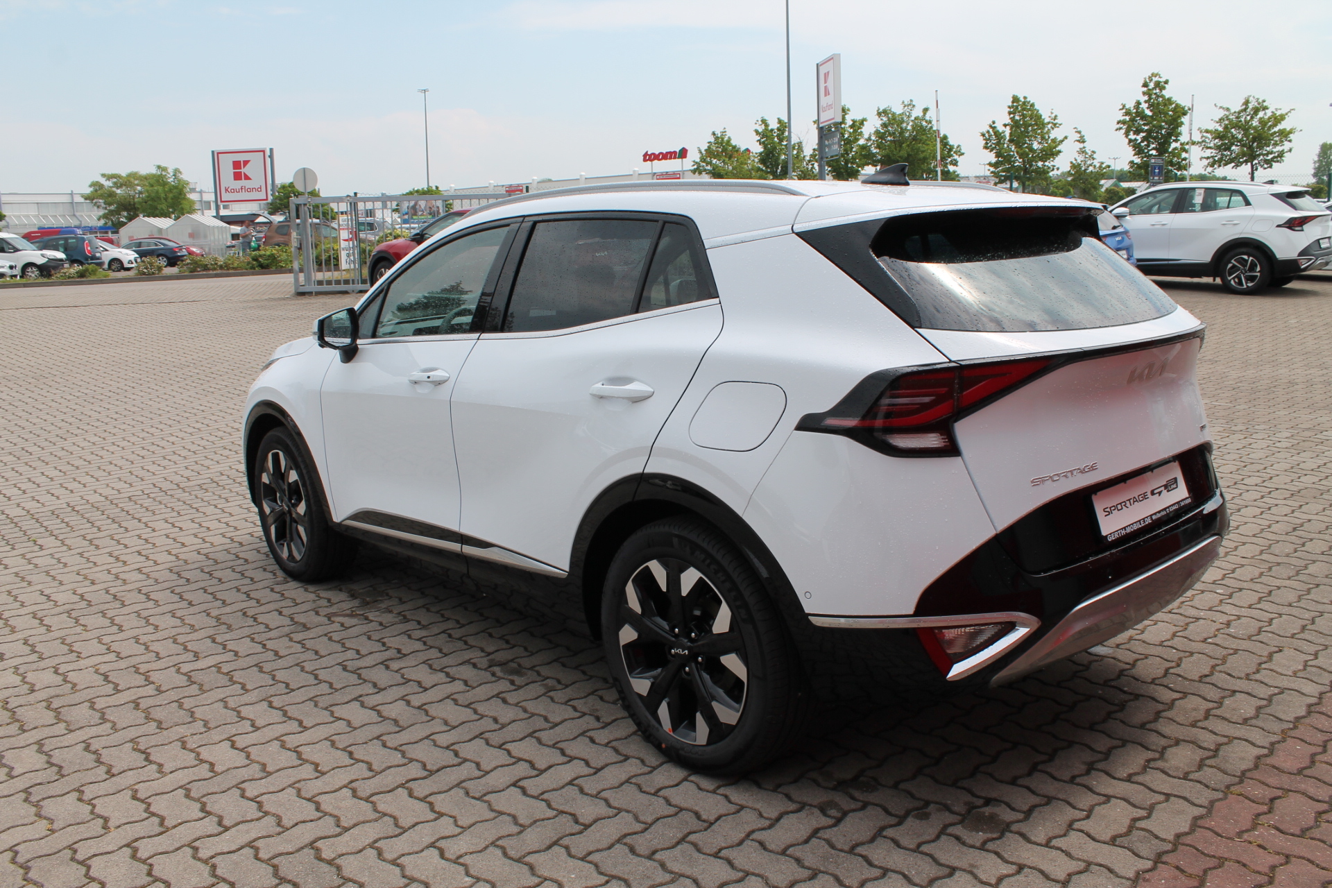 Fahrzeugabbildung Kia SPORTAGE 1.6T PHEV SPIRIT LED