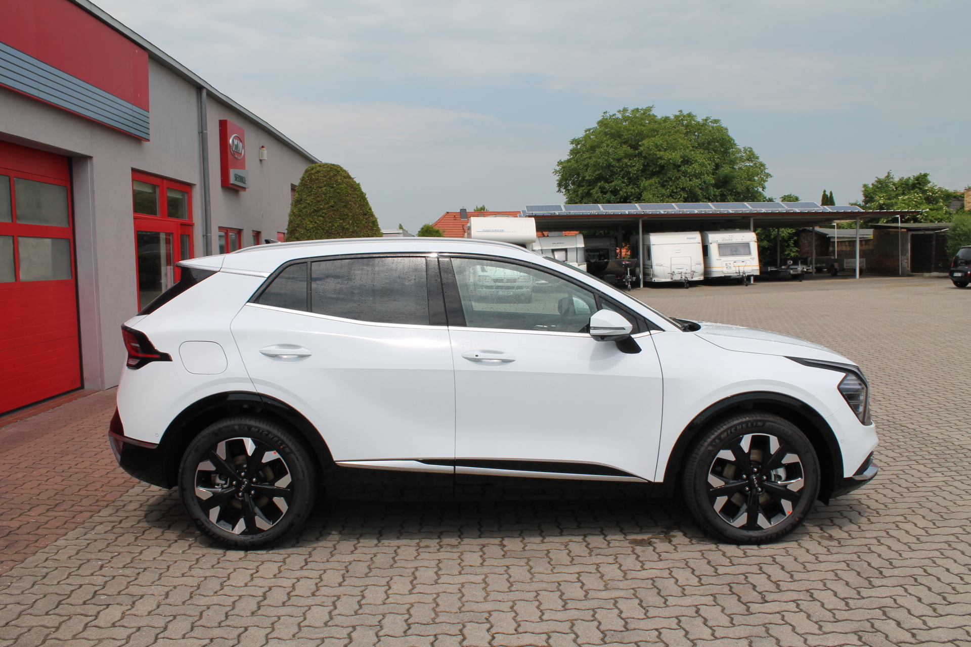 Fahrzeugabbildung Kia SPORTAGE 1.6T PHEV SPIRIT LED