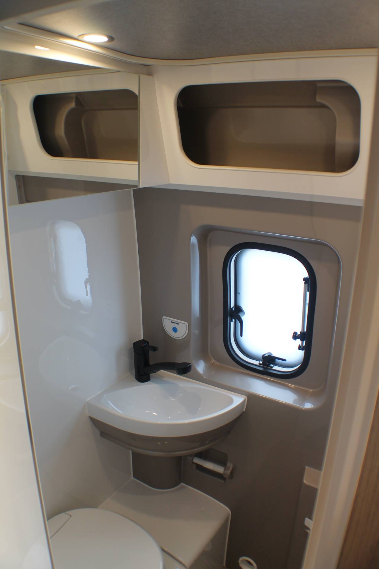 Fahrzeugabbildung Hobby Ontour Van 640 ET, TEMPOMAT, EINPARKHILFE, UVM.