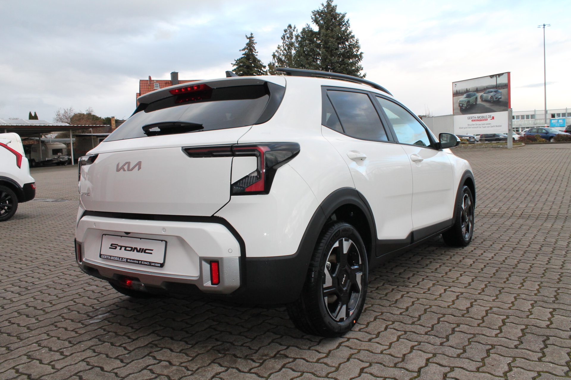 Fahrzeugabbildung Kia STONIC 1.0 T-GDi GPF 7DCT / MY 26 / FACELIFT / 10KM / NAVI