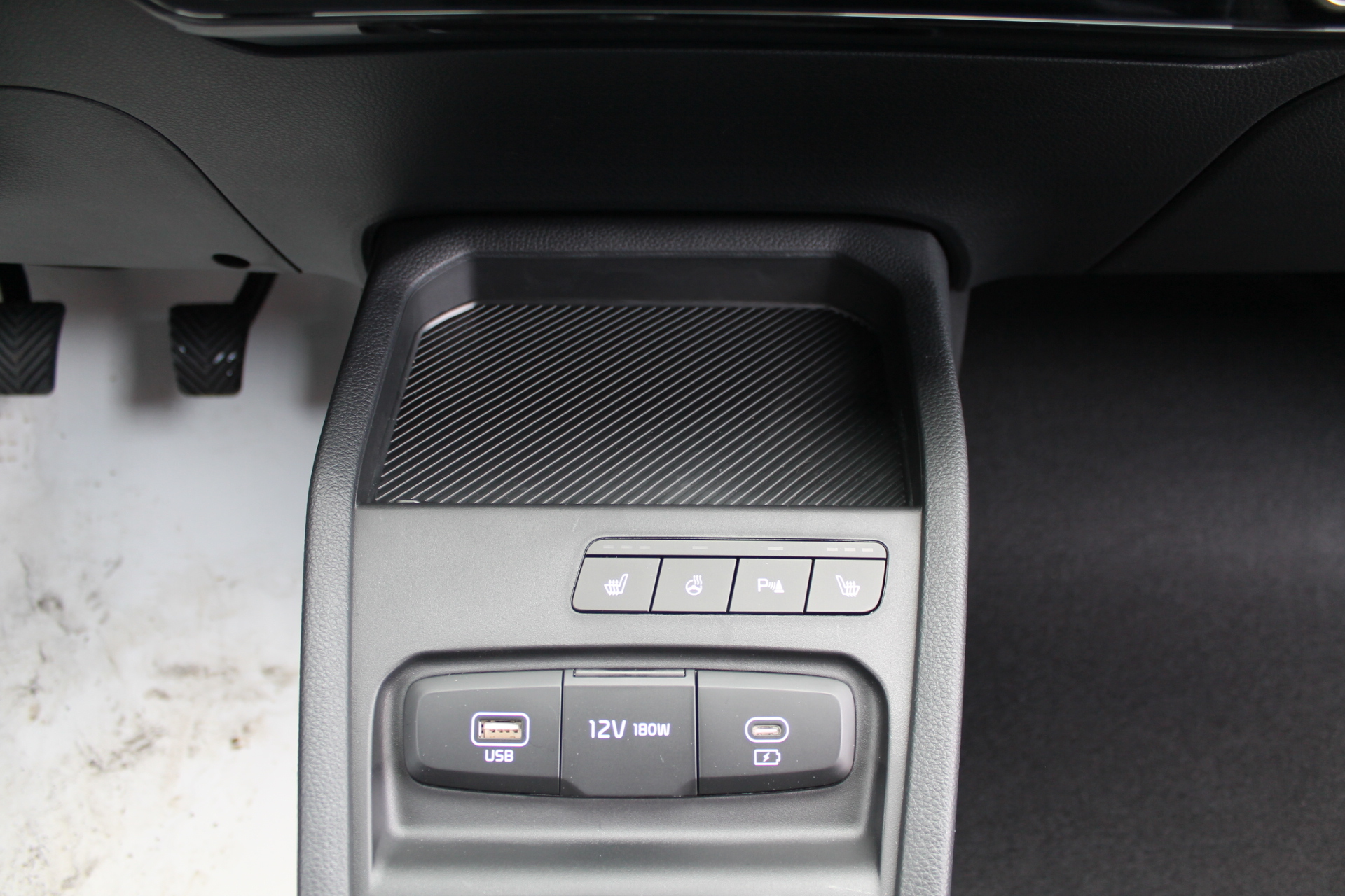 Fahrzeugabbildung Kia Stonic 1.0 T-GDI / MY 26 / FACELIFT / 10 KM / NAVI