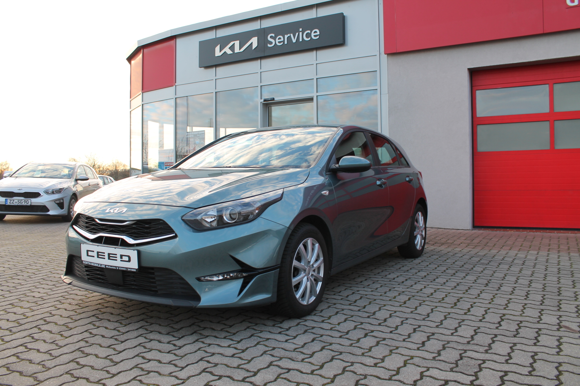 Fahrzeugabbildung Kia CEED_5 1.0TURBO 120PS TOP ZUSTAND