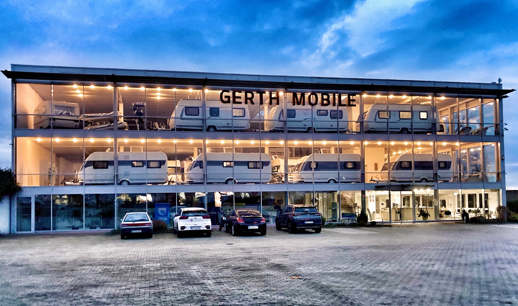 Fahrzeugabbildung Hobby 660 WFC Prestige, AUFLASTUNG 2200 KG