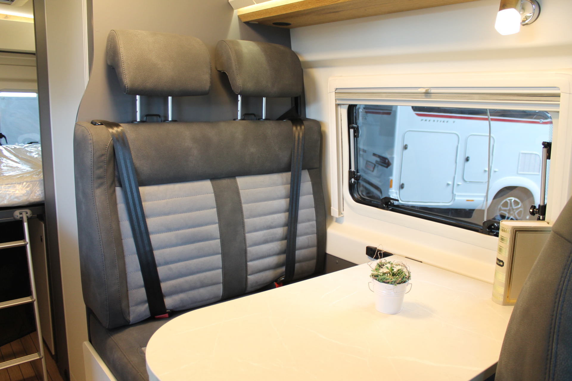 Fahrzeugabbildung Hobby Prestige Van FIRST EDITION 640 ET