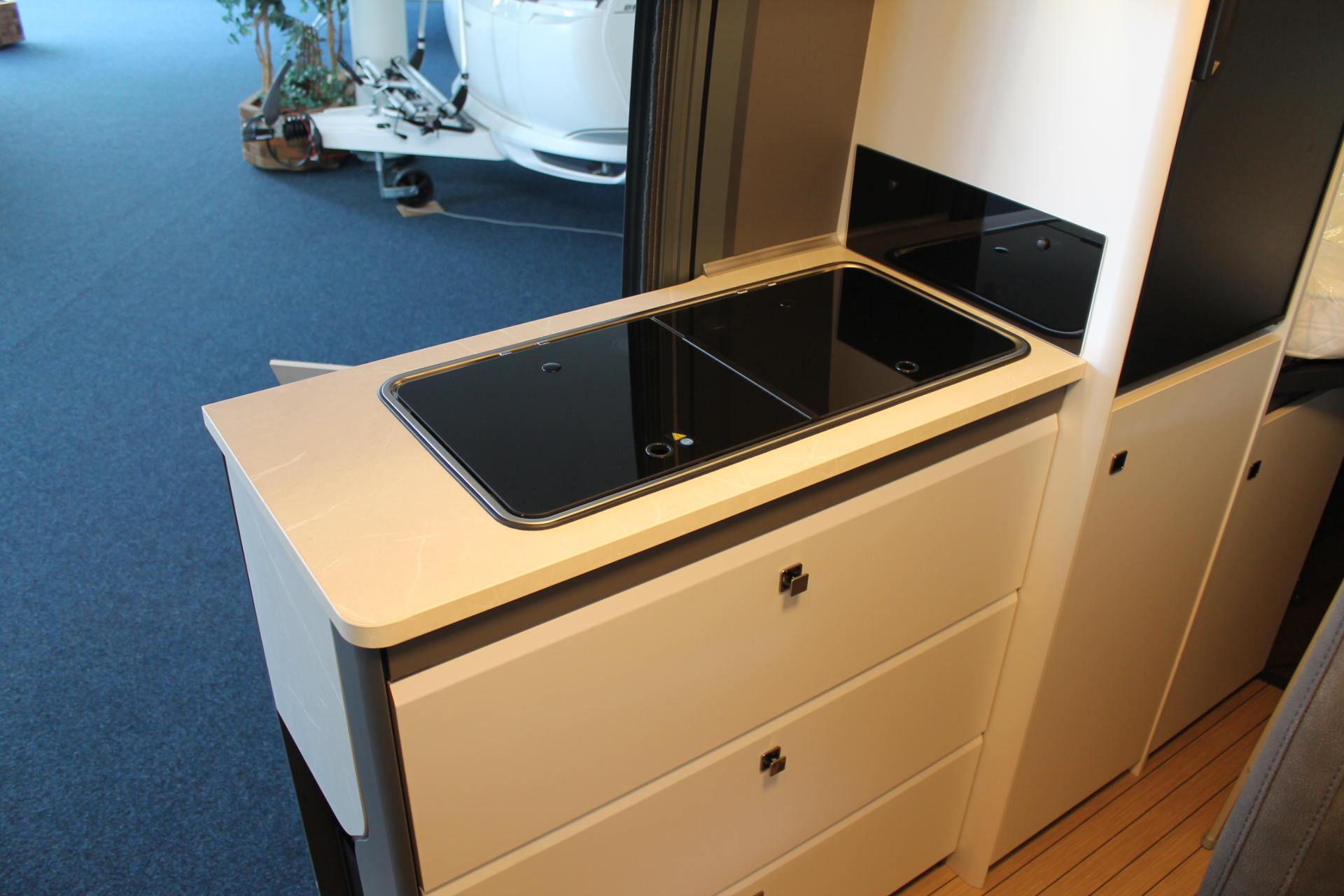 Fahrzeugabbildung Hobby Prestige Van FIRST EDITION 640 ET