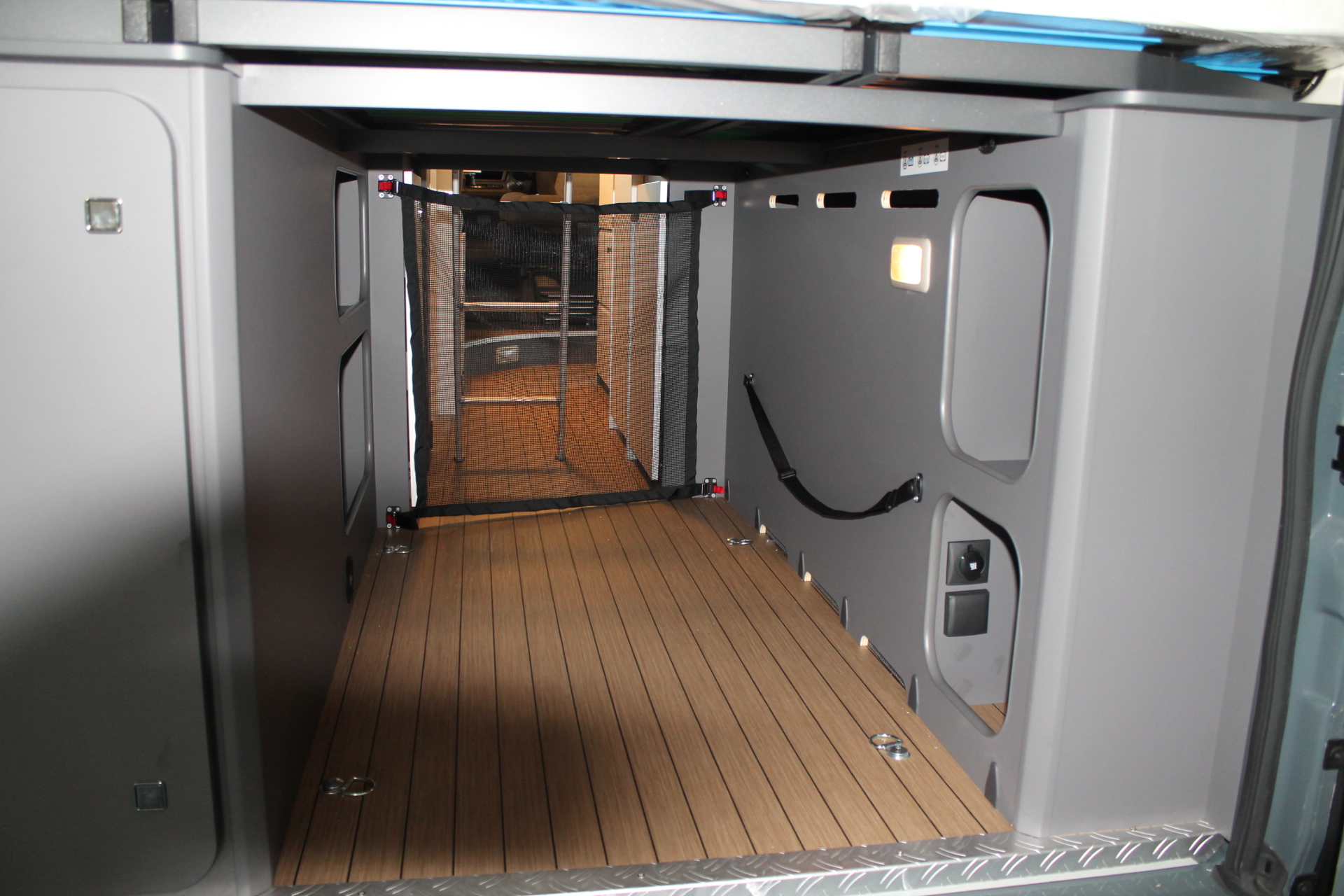 Fahrzeugabbildung Hobby Prestige Van FIRST EDITION 640 ET