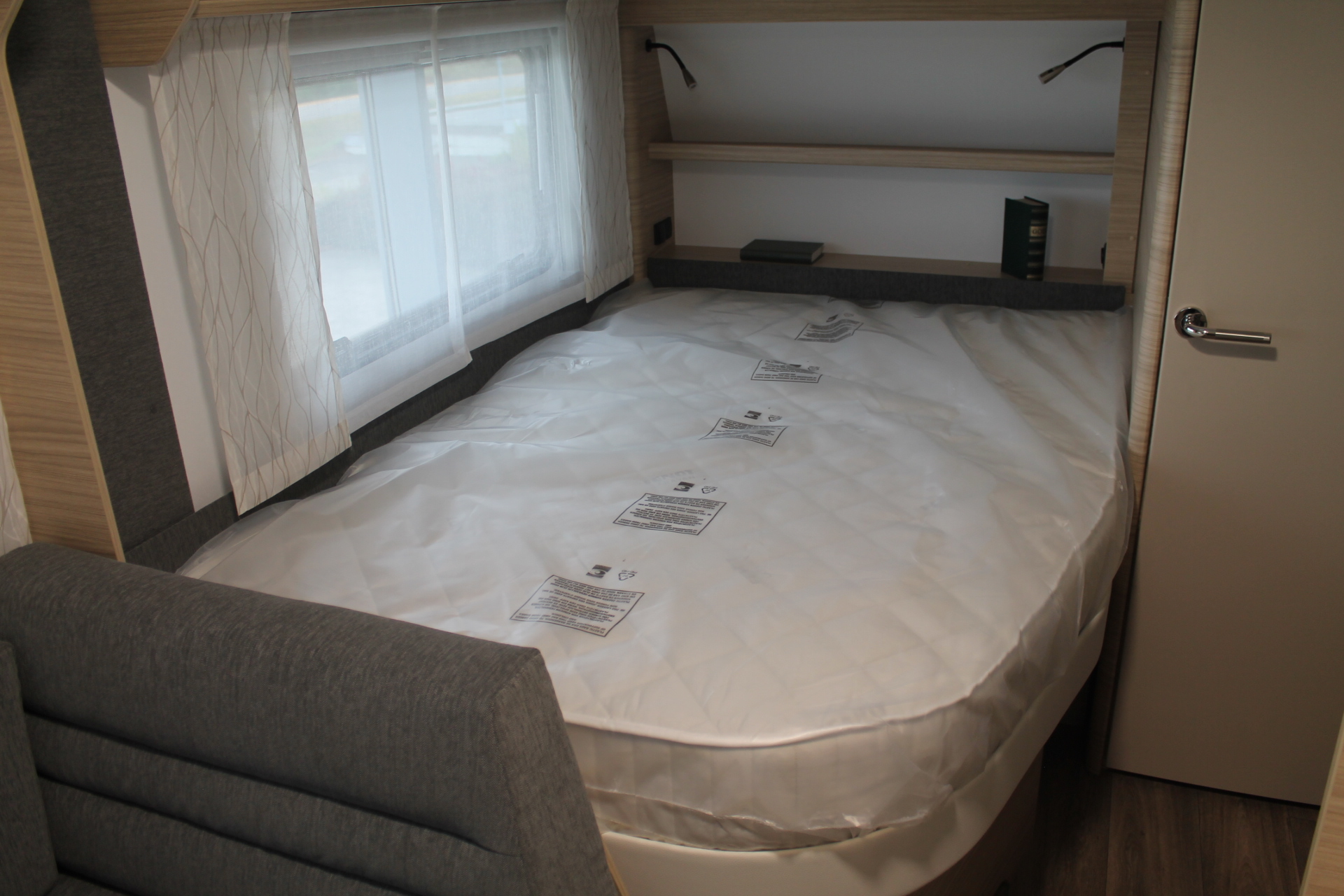 Fahrzeugabbildung Fendt Apero Activ 390 FH -AUFLASTUNG 1700 KG, FAHRRADHALTER, U.M.