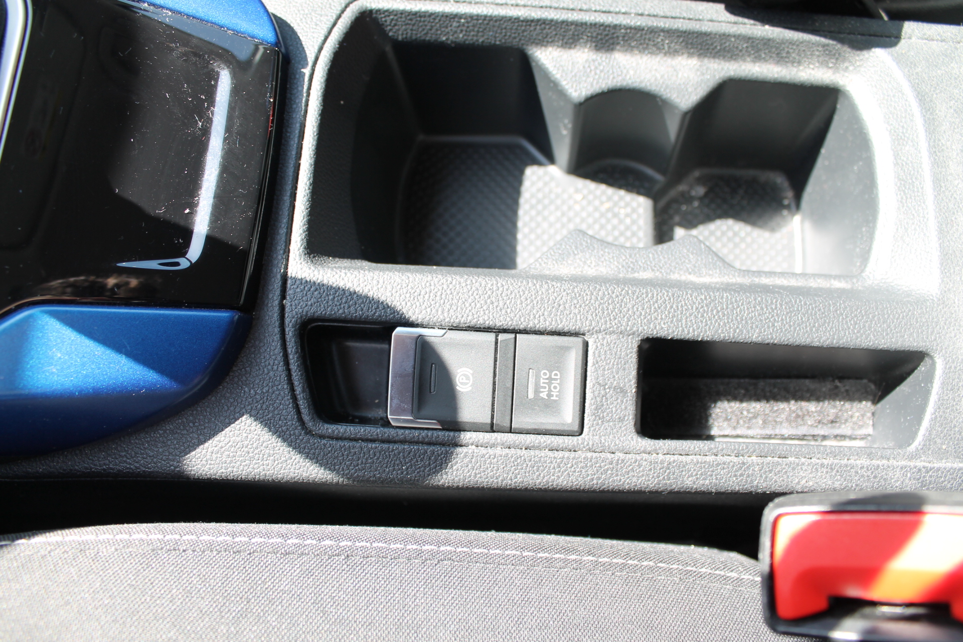Fahrzeugabbildung Volkswagen T-ROC TSI 1.0