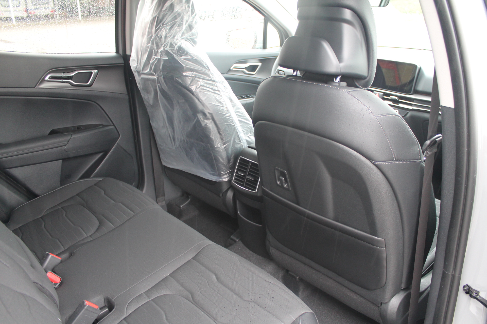 Fahrzeugabbildung Kia SPORTAGE / 1.6 T-GDI GPF / 7DCT / MY 26 / FACELIFT / 5 KM