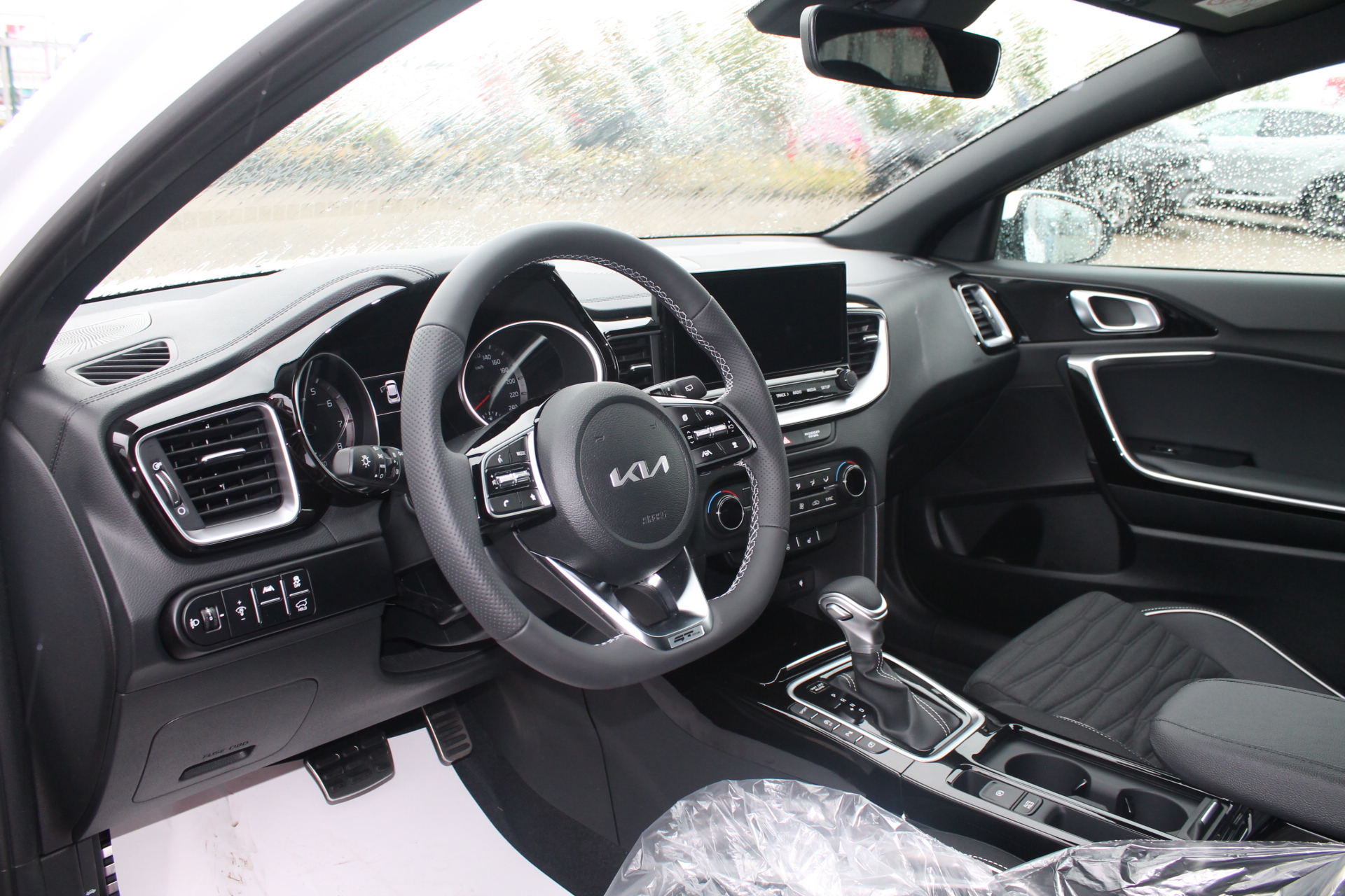 Fahrzeugabbildung Kia XCEED MY26 1.6 T-GDI GPF / GT-LINE / 180 PS / TOP ZUSTAND