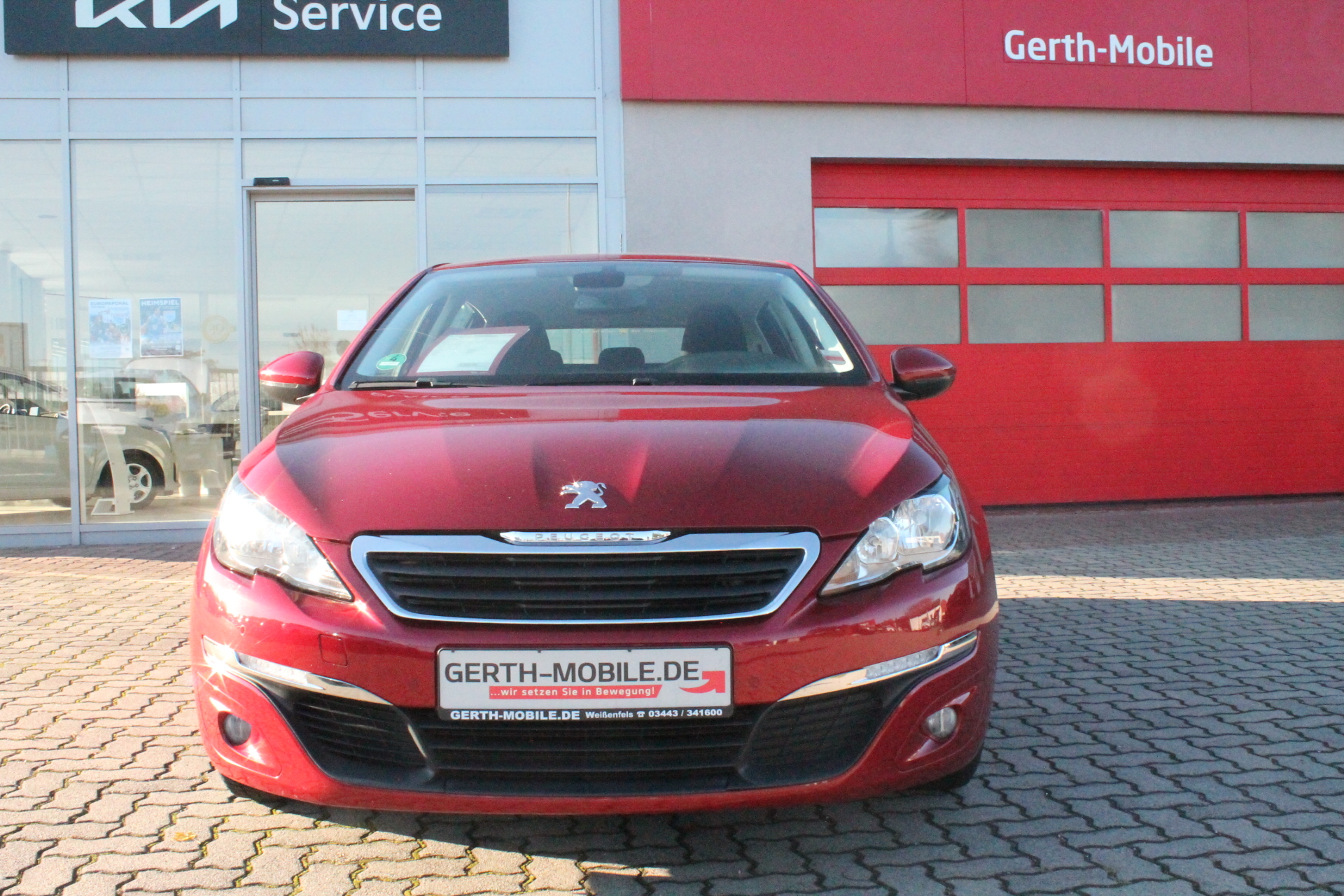 Fahrzeugabbildung Peugeot 308 THP 1.2 /TÜV 05 / 27 / 8 - fache Bereifung / wenig KM