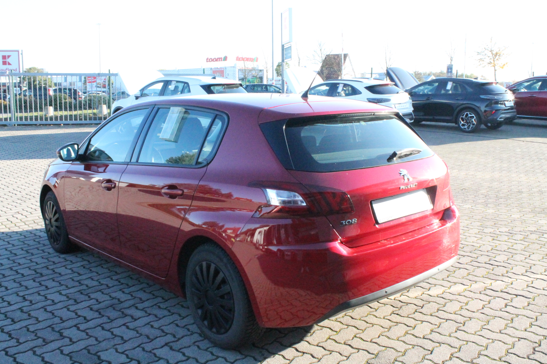 Fahrzeugabbildung Peugeot 308 THP 1.2 /TÜV 05 / 27 / 8 - fache Bereifung / wenig KM