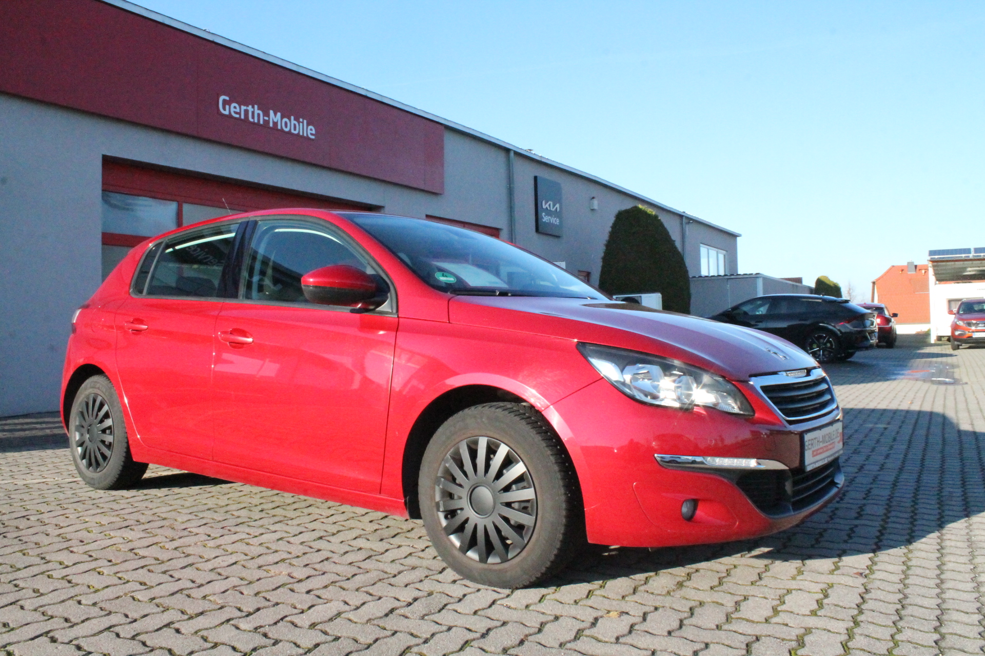 Fahrzeugabbildung Peugeot 308 THP 1.2 /TÜV 05 / 27 / 8 - fache Bereifung / wenig KM