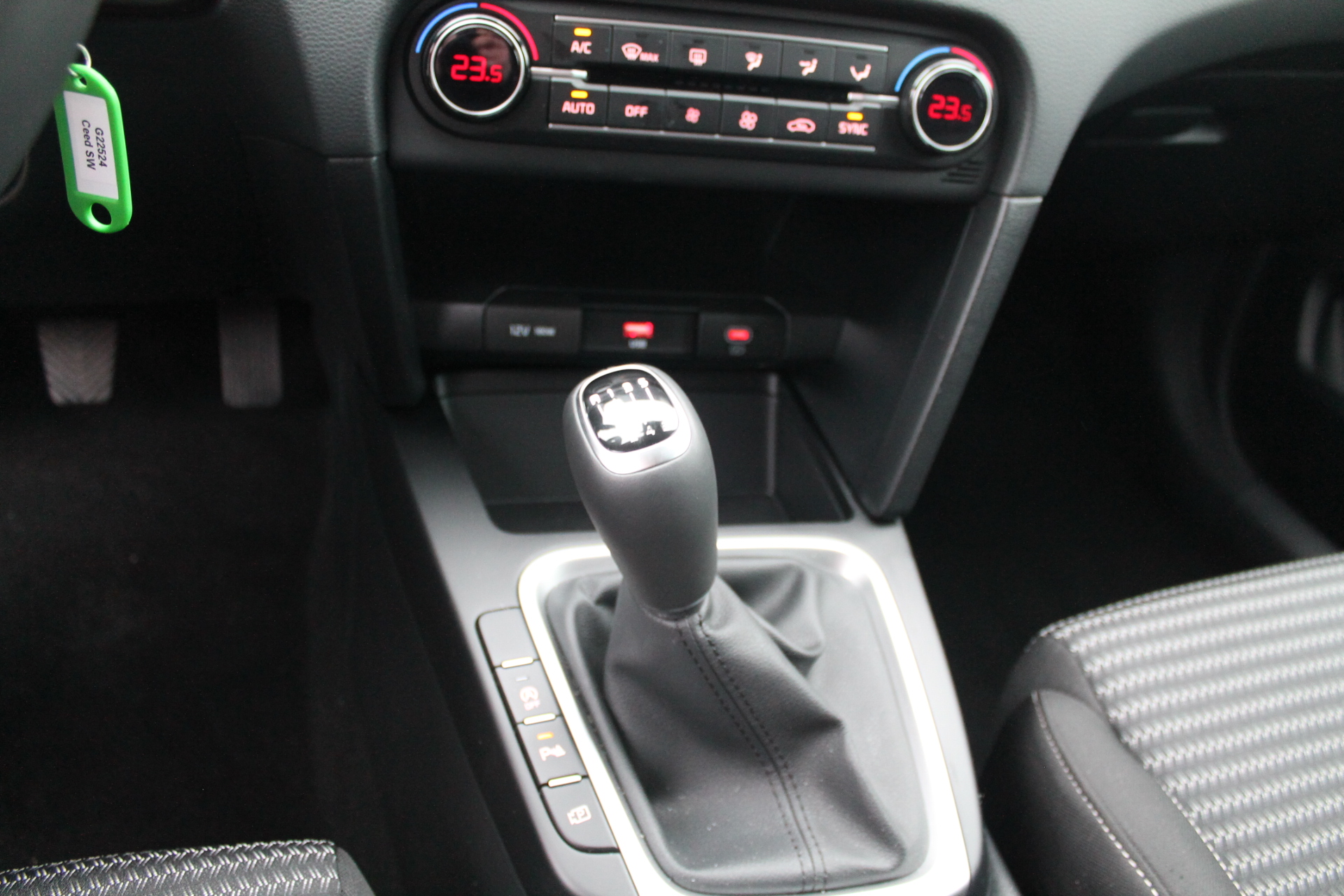 Fahrzeugabbildung Kia CEED_SW 1.0 T-GDi, CARPLAY, LED LICHT u.v.m
