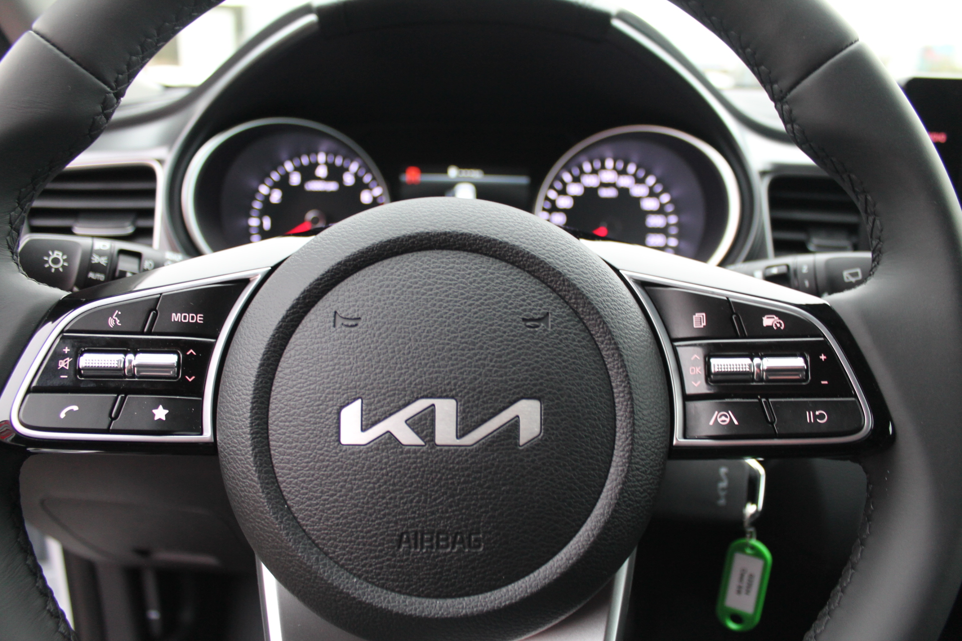 Fahrzeugabbildung Kia CEED_SW 1.0 T-GDi, CARPLAY, LED LICHT u.v.m