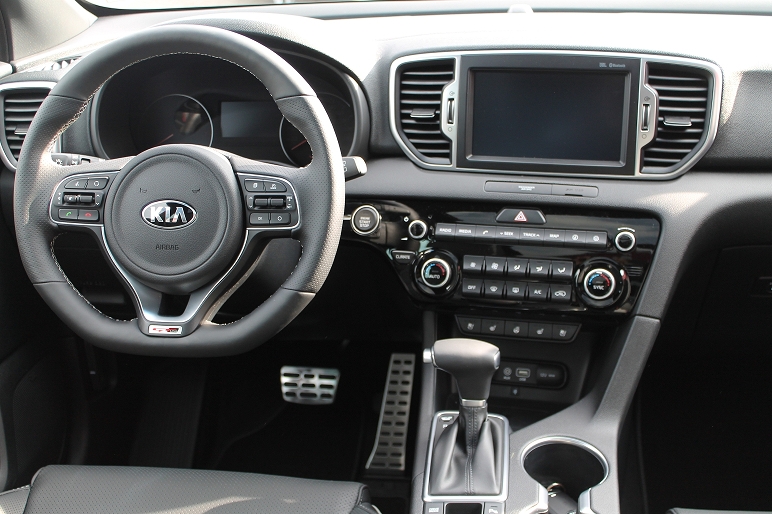 Fahrzeugabbildung Kia SPORTAGE 1.6T DCT7 /LED / GT-LINE /177PS / 4WD /SHZ V+H /JBL
