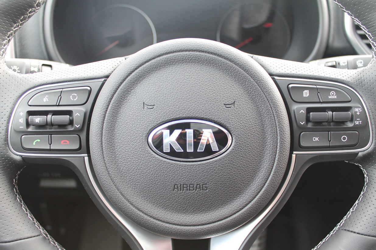 Fahrzeugabbildung Kia SPORTAGE 1.6T DCT7 /LED / GT-LINE /177PS / 4WD /SHZ V+H /JBL