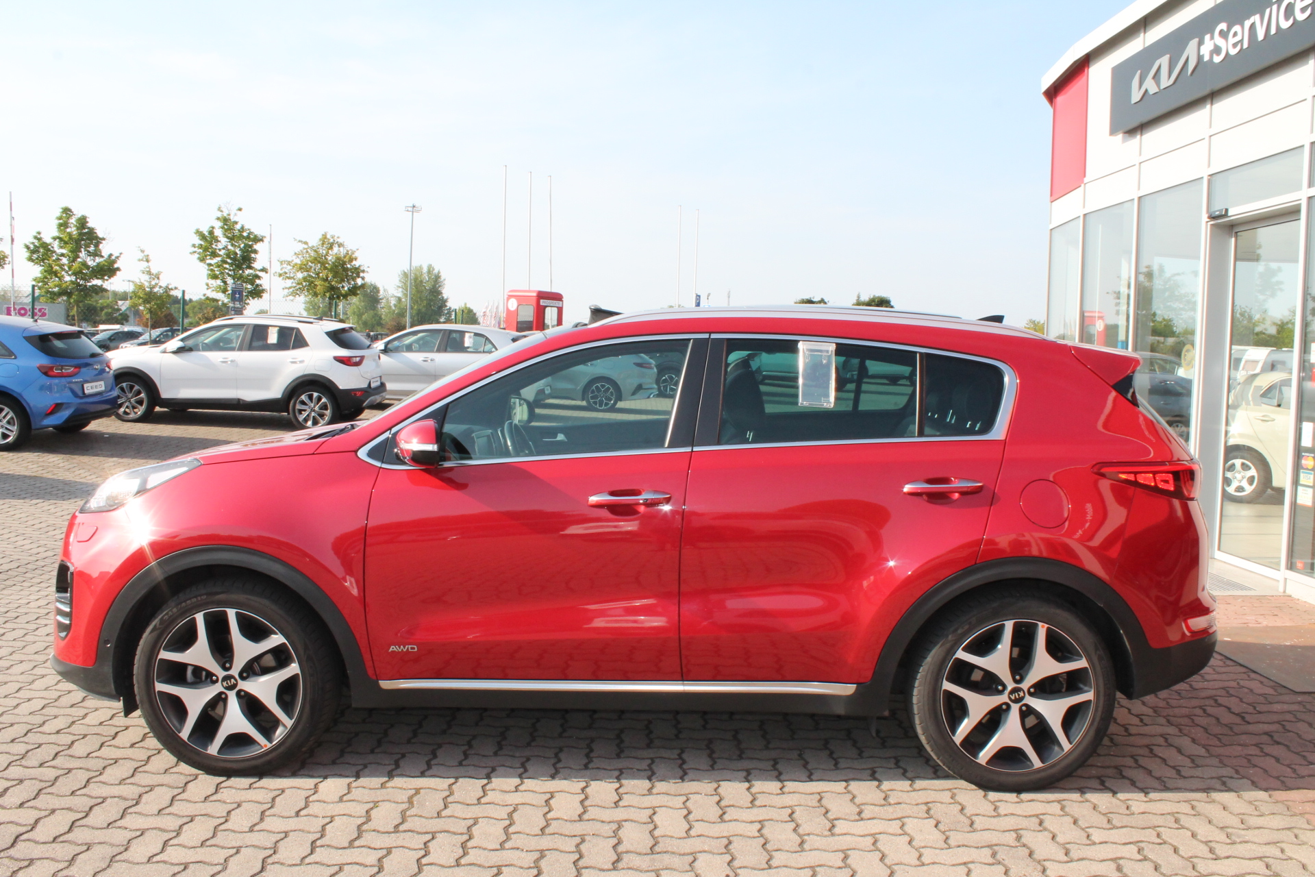 Fahrzeugabbildung Kia SPORTAGE 1.6T DCT7 /LED / GT-LINE /177PS / 4WD /SHZ V+H /JBL