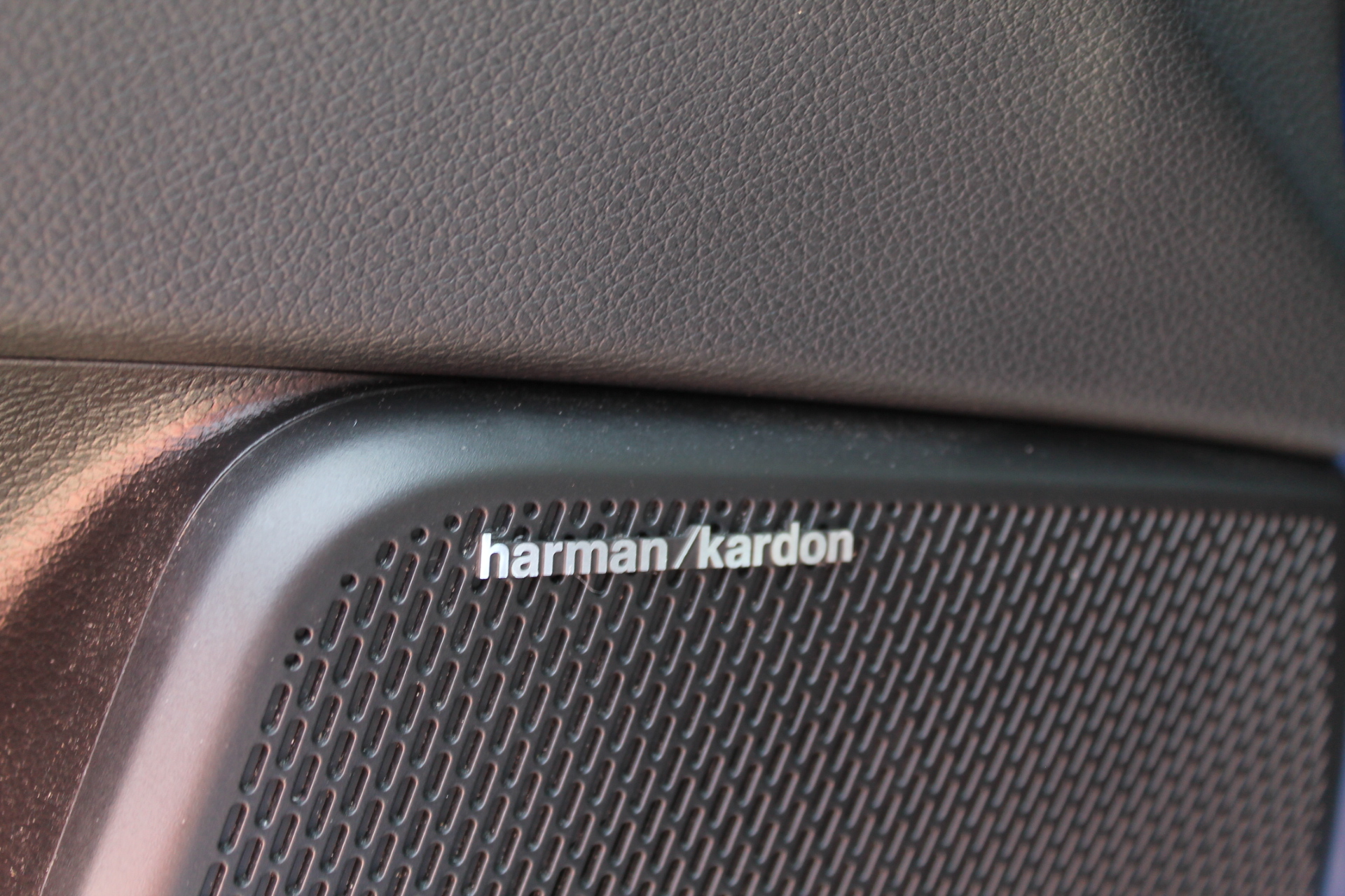 Fahrzeugabbildung Kia E-SOUL / VOLLELEKTRISCH / AHK / SPIRIT / VOLLAUSSTATTUNG /