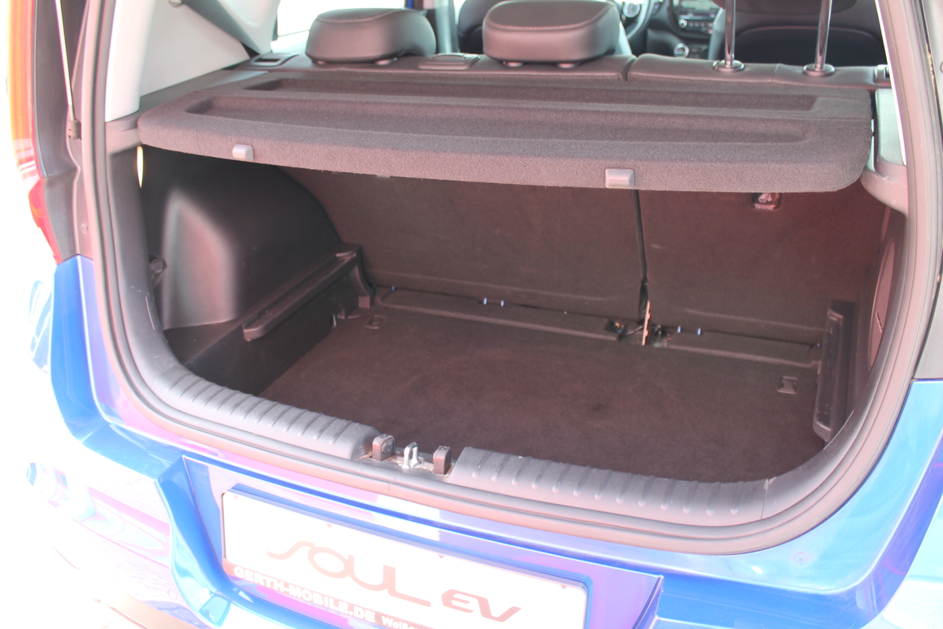 Fahrzeugabbildung Kia E-SOUL / VOLLELEKTRISCH / AHK / SPIRIT / VOLLAUSSTATTUNG /