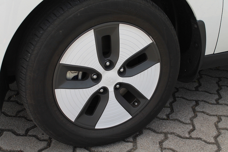 Fahrzeugabbildung Kia SOUL EV PLAY / SOFOT VERFÜGBAR / GUTER ZUSTAND