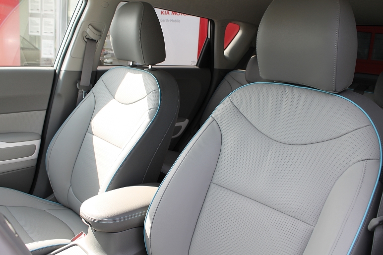 Fahrzeugabbildung Kia SOUL EV PLAY / SOFOT VERFÜGBAR / GUTER ZUSTAND