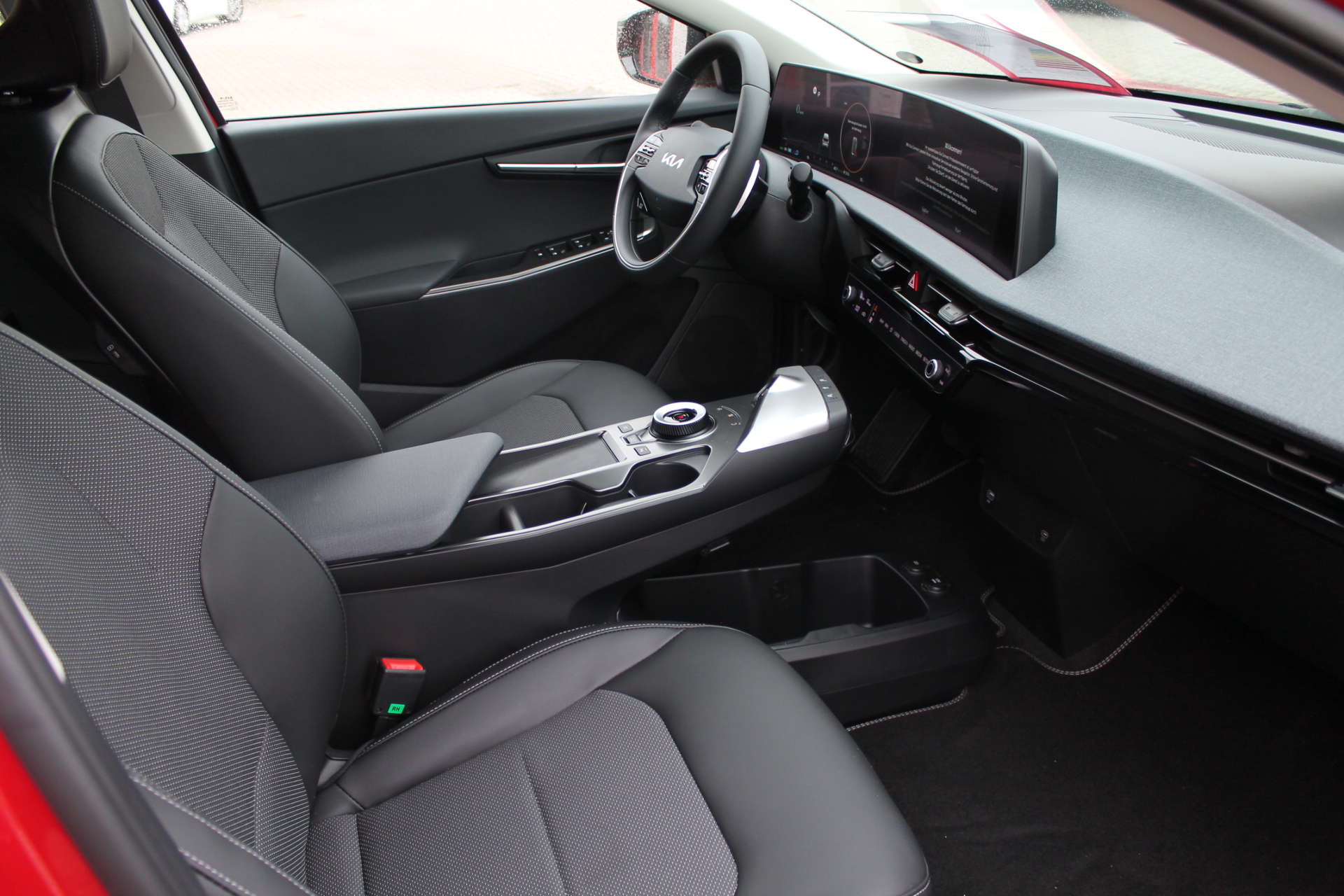 Fahrzeugabbildung Kia EV6 58 RWD NEUWAGENZUSTAND / SOFORT VERFÜGBAR /