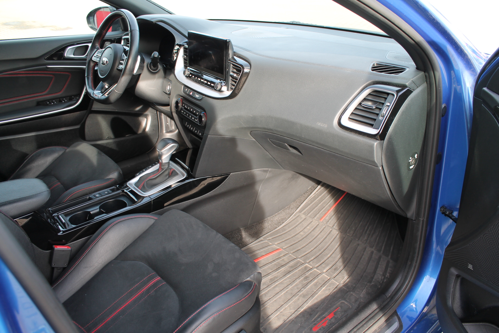 Fahrzeugabbildung Kia PROCEED GT 1.6T DCT