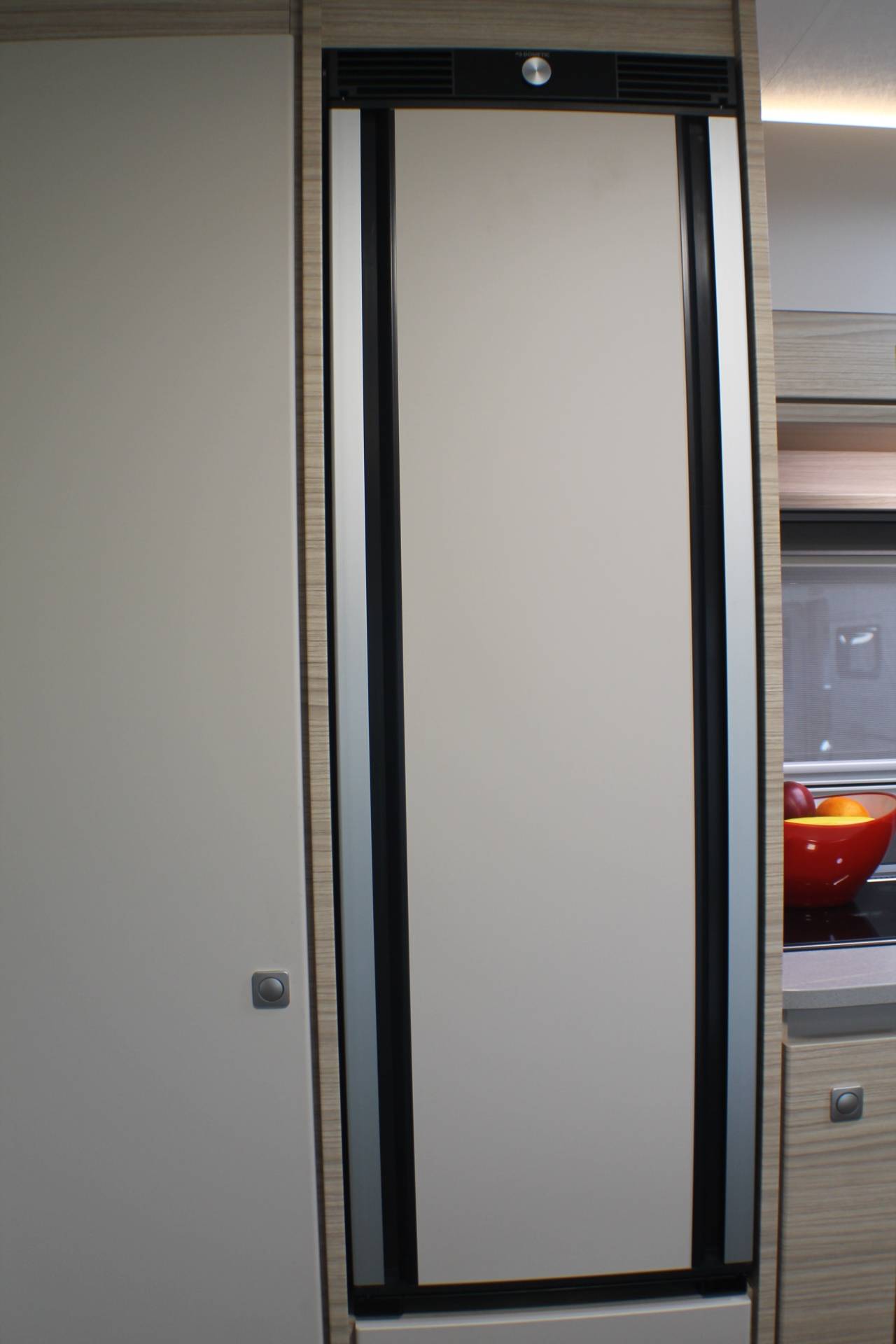 Fahrzeugabbildung Fendt 550 KMG Bianco Activ, AUFLASTUNG 2000 KG, TV-HALTER, UVM